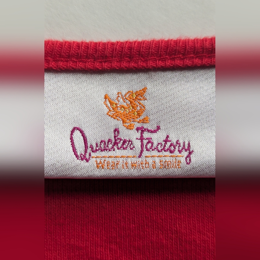 Quaker Factory Large Going Batty 3/4 Sleeve Shirt Red Black Halloween - Picture 2 of 9